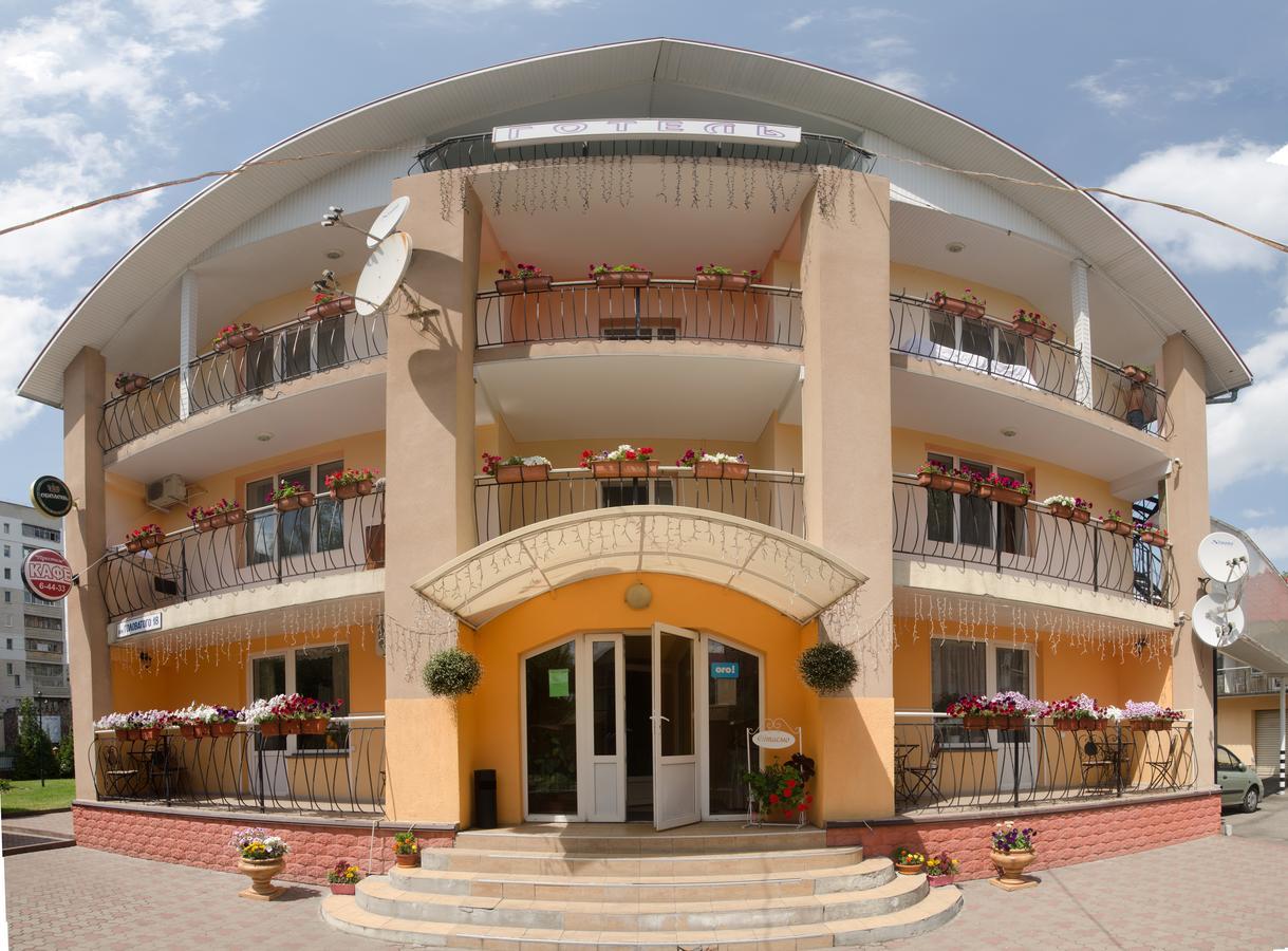 Galant Hotel Boryspilʼ Dış mekan fotoğraf