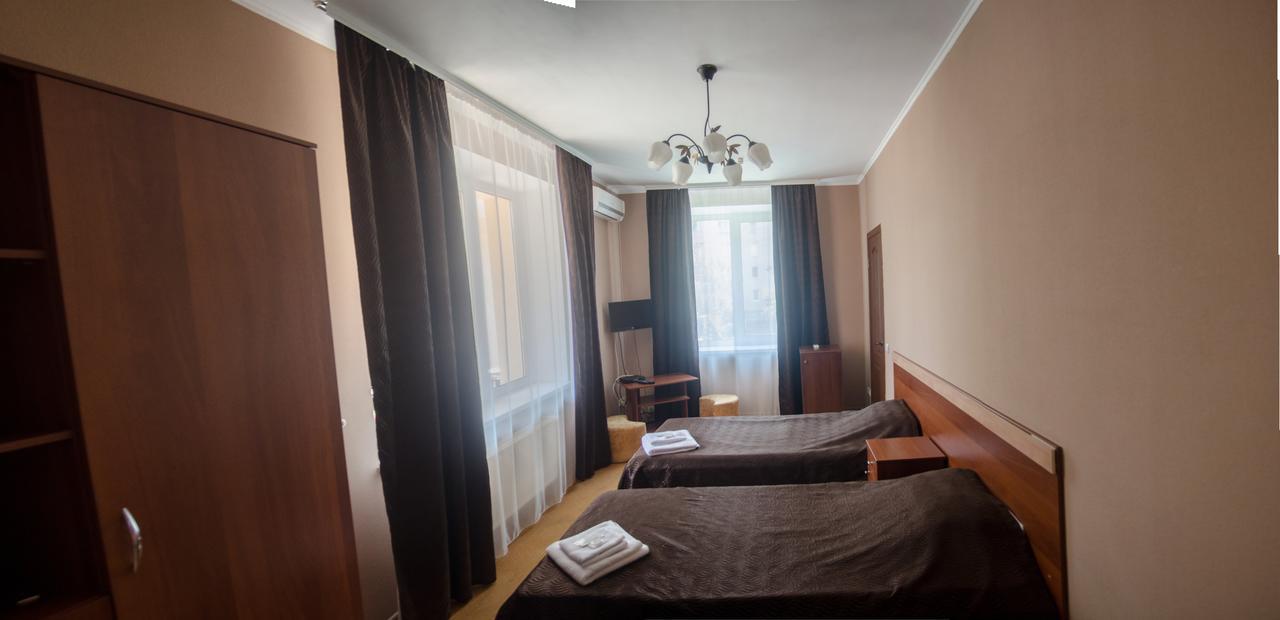 Galant Hotel Boryspilʼ Dış mekan fotoğraf
