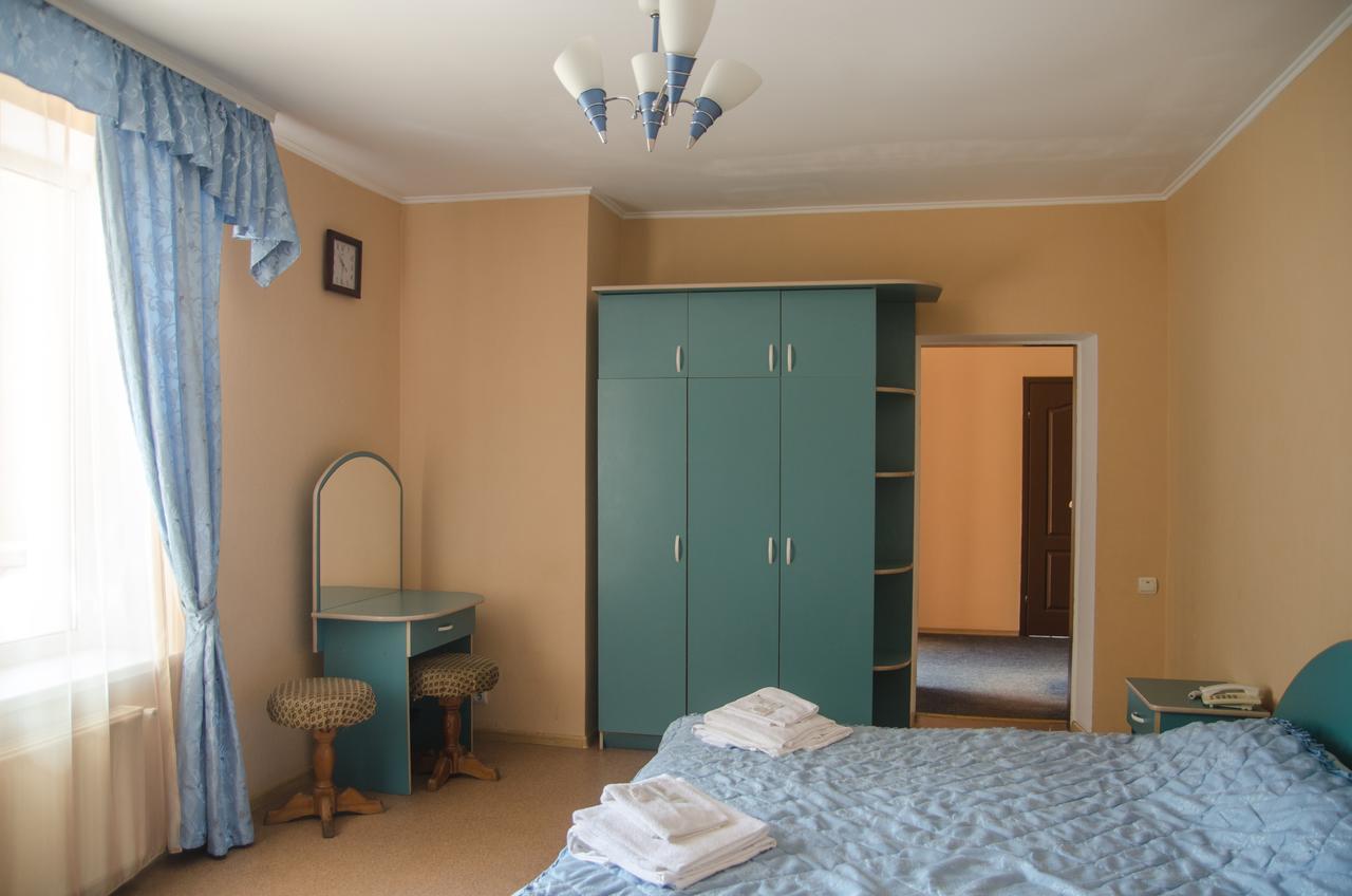 Galant Hotel Boryspilʼ Dış mekan fotoğraf